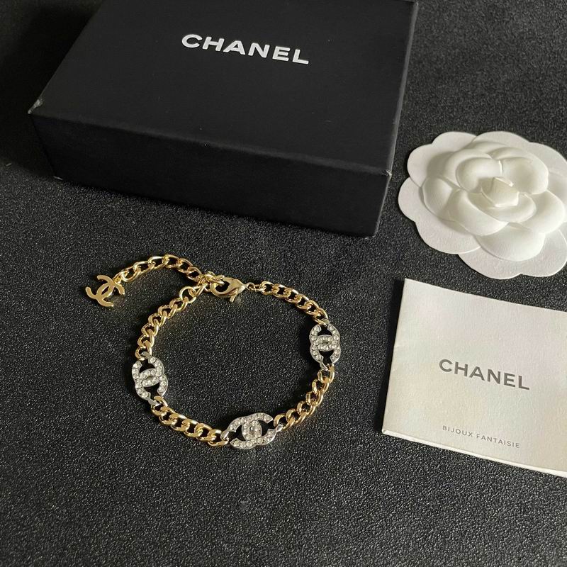 Chanel Bracelet 06yxs04
